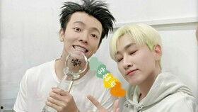 爆料吃瓜的男孩子,那些热衷于吃瓜的帅气男孩们